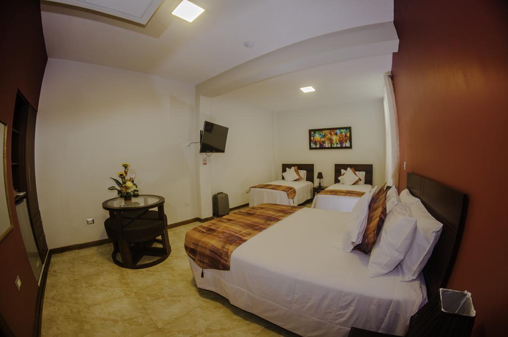 Hotel Europa Икитос Экстерьер фото