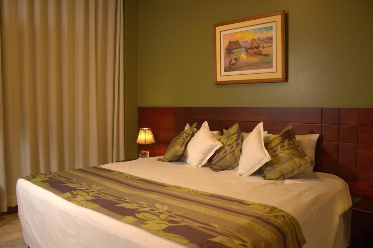 Hotel Europa Икитос Экстерьер фото