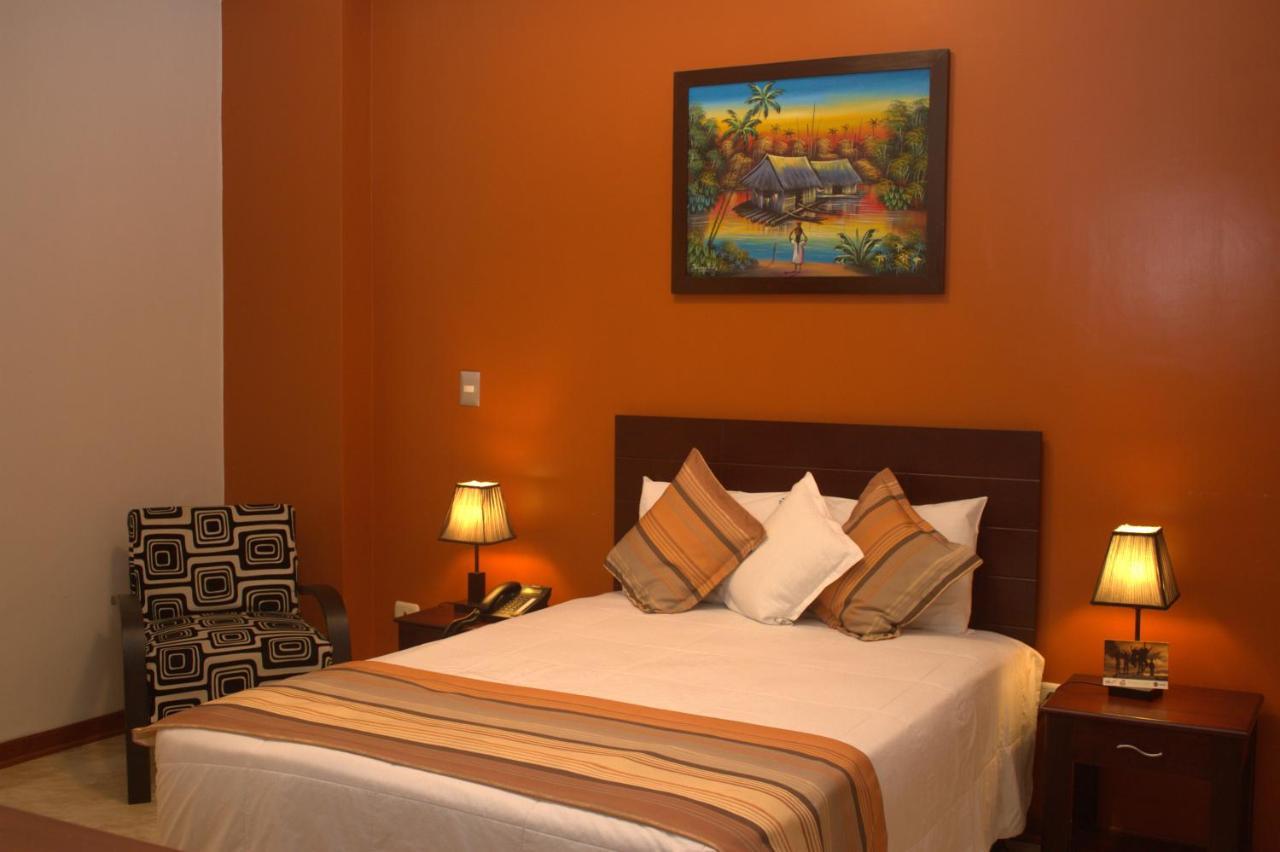 Hotel Europa Икитос Экстерьер фото